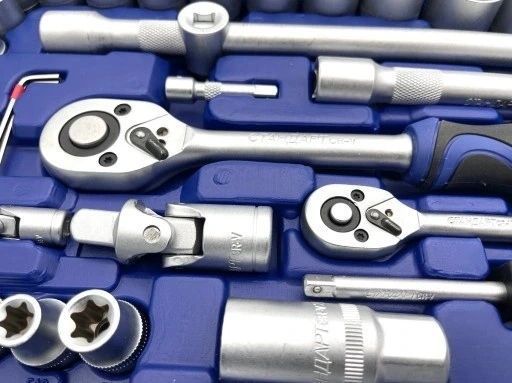 Zdjęcie Zestaw narzędzi kluczy nasadowych 108 el 1/4" 1/2" nasadek bit&oacute;w grzechotek STANDART STM-0108-6 STM-0108-6,