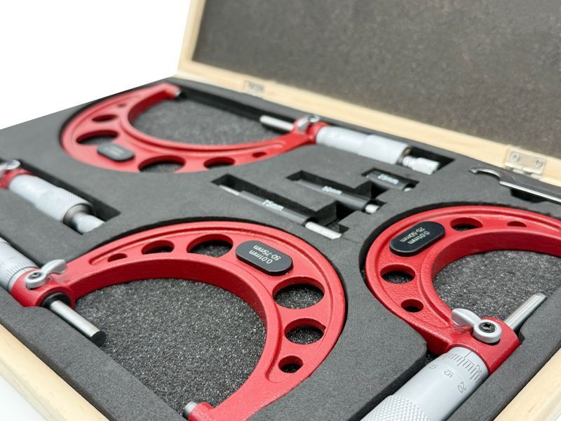 Photo Outside micrometer set 4 pcs 0-100 mm in case PROTESTER SMOM0100 SMOM0100,