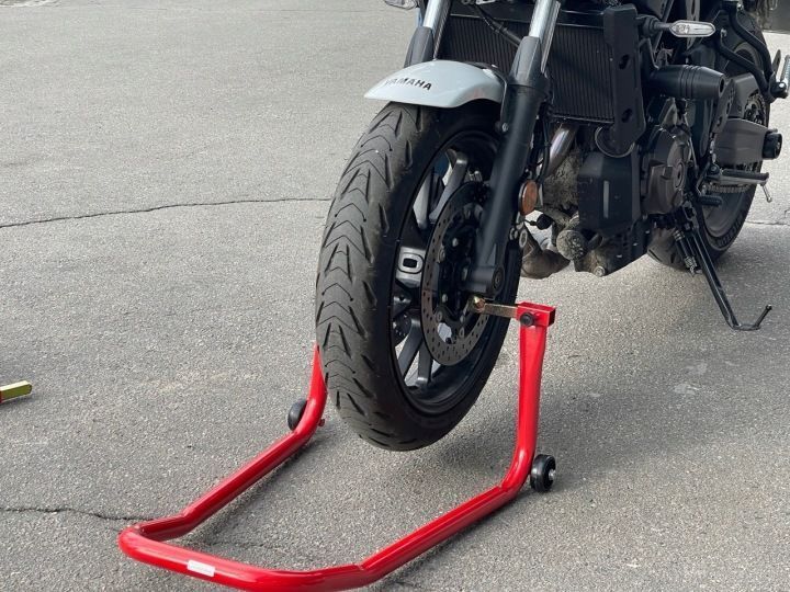 Photo Front motorcycle wheel stand jack 100 kg TORIN TRF45501 TRF45501,